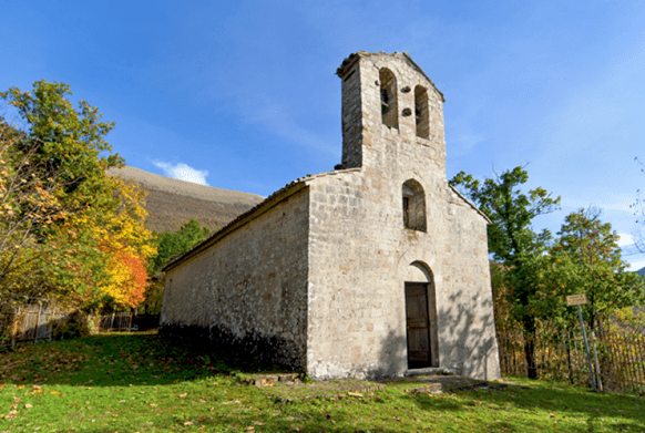 Torri di roccia: viaggio da Caso a Gavelli
