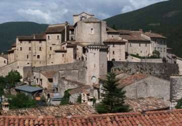Umbria in auto, Vallo di Nera