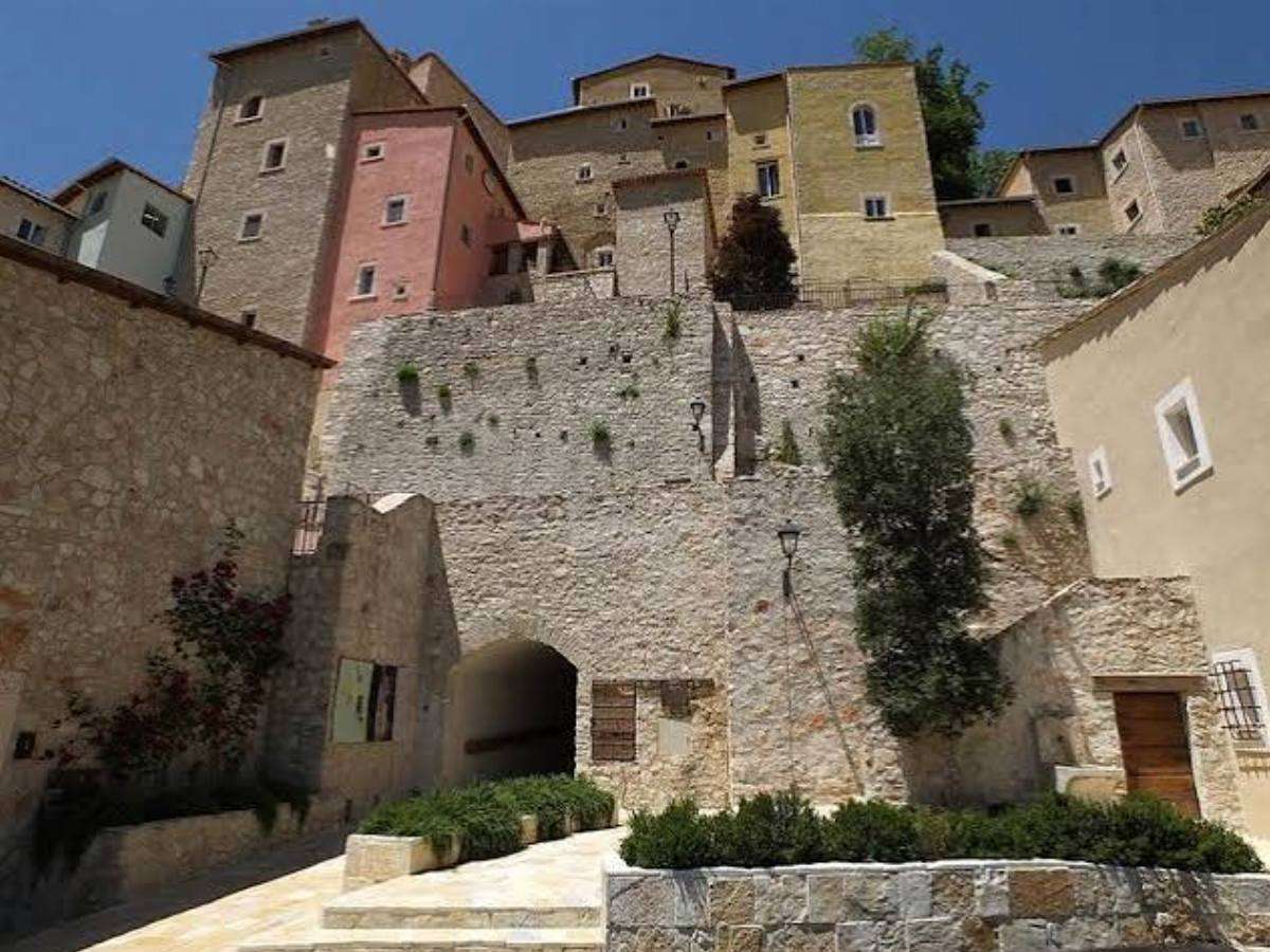Castello di Postignano